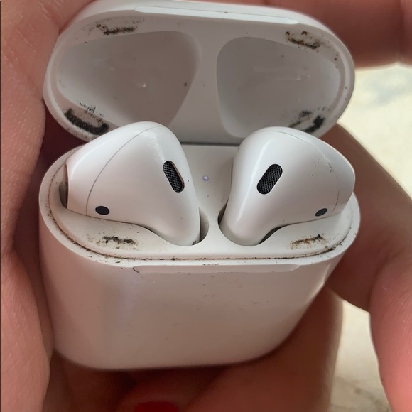 Used AirPods!! - Picture 3 of 3